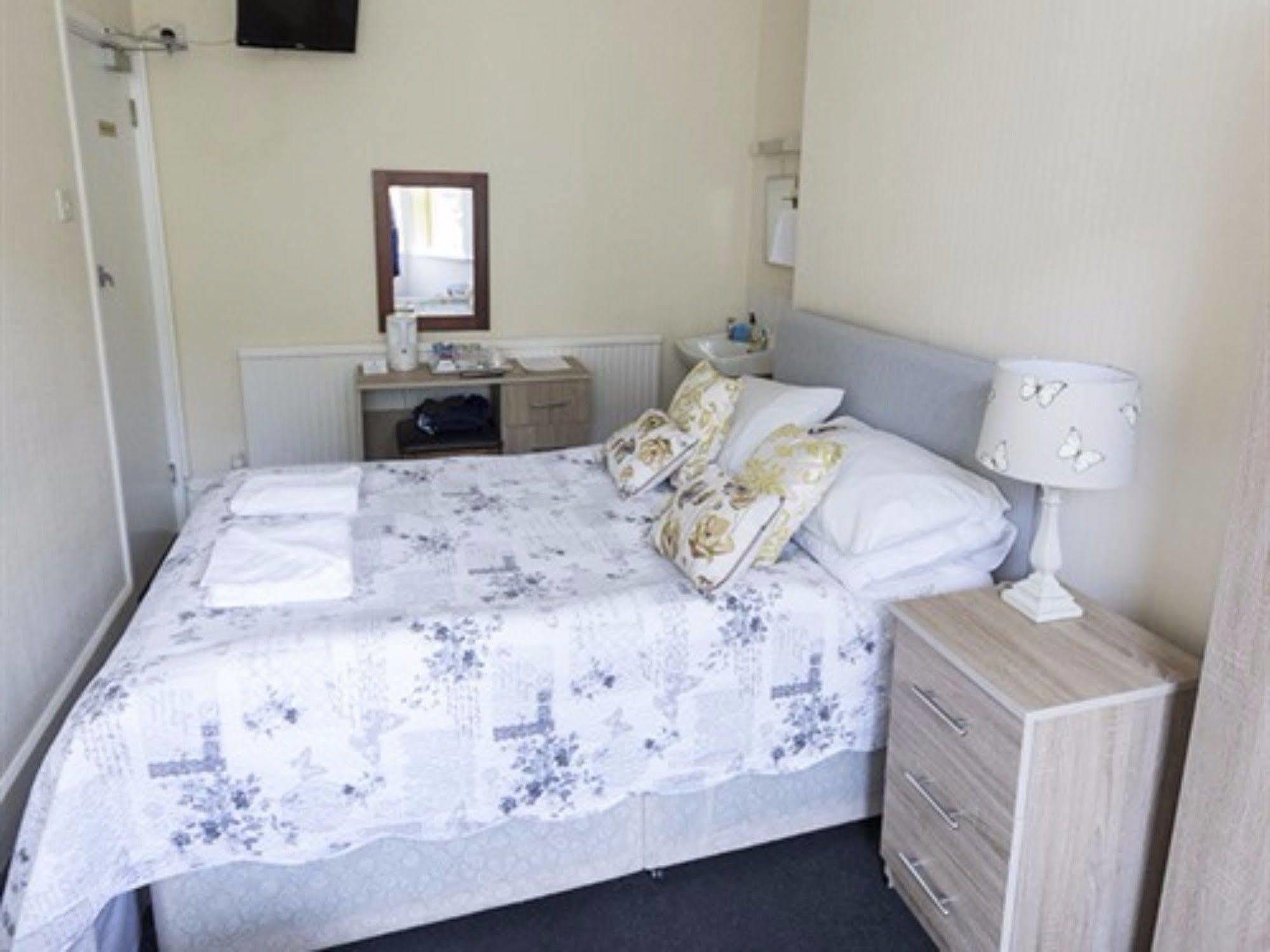 The Firs Bed And Breakfast Plymouth Kültér fotó